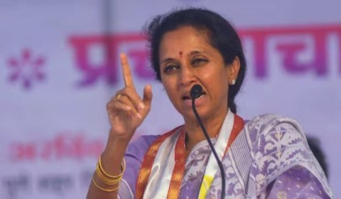 “देवस्थान ठिकाणी जातांना खड्डे असतील तर सरकारचा निधी कुठे जातो?” सुप्रिया सुळेंचा संतप्त सवाल
