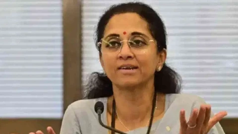 [Sarkarnama]‘पेनमध्ये कॅमेरा, खिशात कॅश!’  निवडणुकीत पैसे वाटप? भाजपवर ‘स्पायकॅम पॅटर्न’चा आरोप;